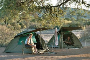 Camping-Safaris in Afrika: ein Zeltlager